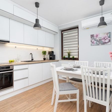 Apartments Cystersow Cracow By Noclegi Renters Krakow Exterior photo
